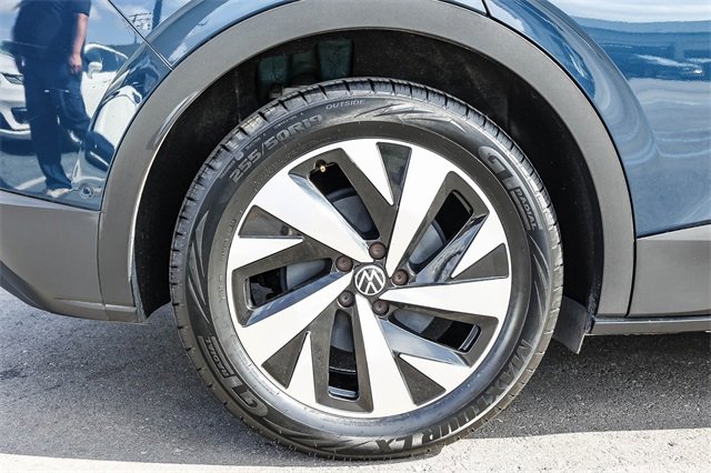 Used 2023 Volkswagen ID.4 Pro image 8