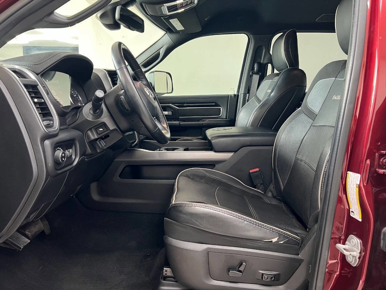 Used 2020 RAM 2500 Laramie w/ Night Edition image 10