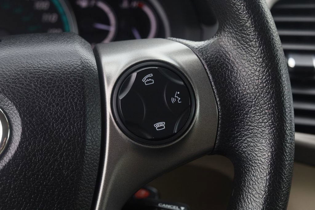 Used 2015 Toyota Venza LE AWD/4WD image 18