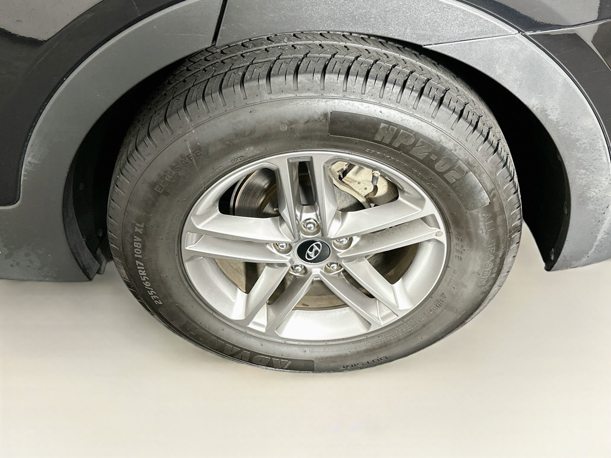 Used 2017 Hyundai Santa Fe Sport FWD image 11