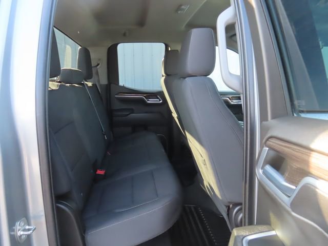 Used 2023 GMC Sierra 1500 SLE image 28