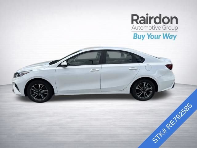Used 2024 Kia Forte LXS FWD image 4