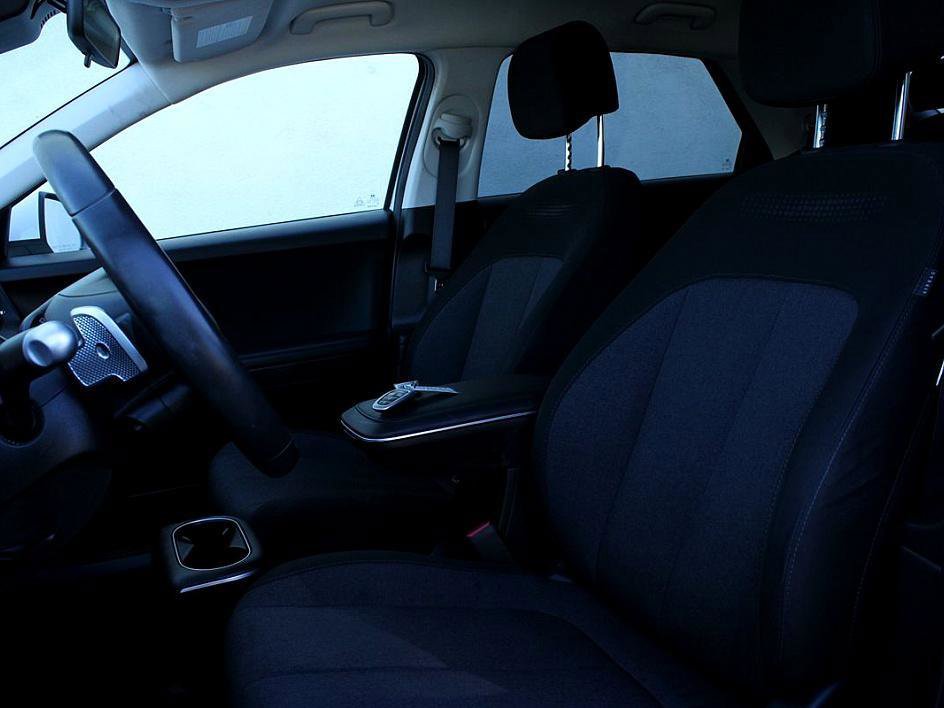 Used 2022 Hyundai Ioniq 5 SE w/ Cargo Package image 12