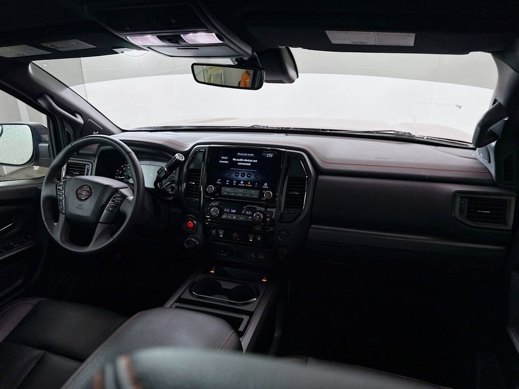 Used 2024 Nissan Titan PRO-4X w/ Pro-4x Convenience Package image 23