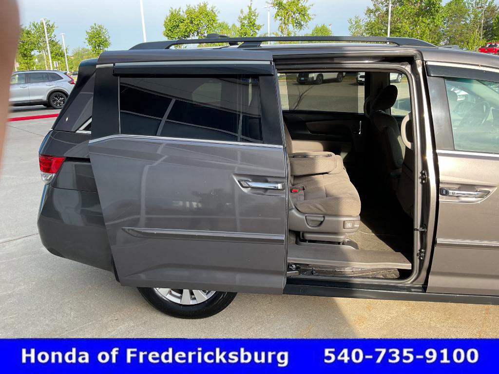 Used 2016 Honda Odyssey SE image 19