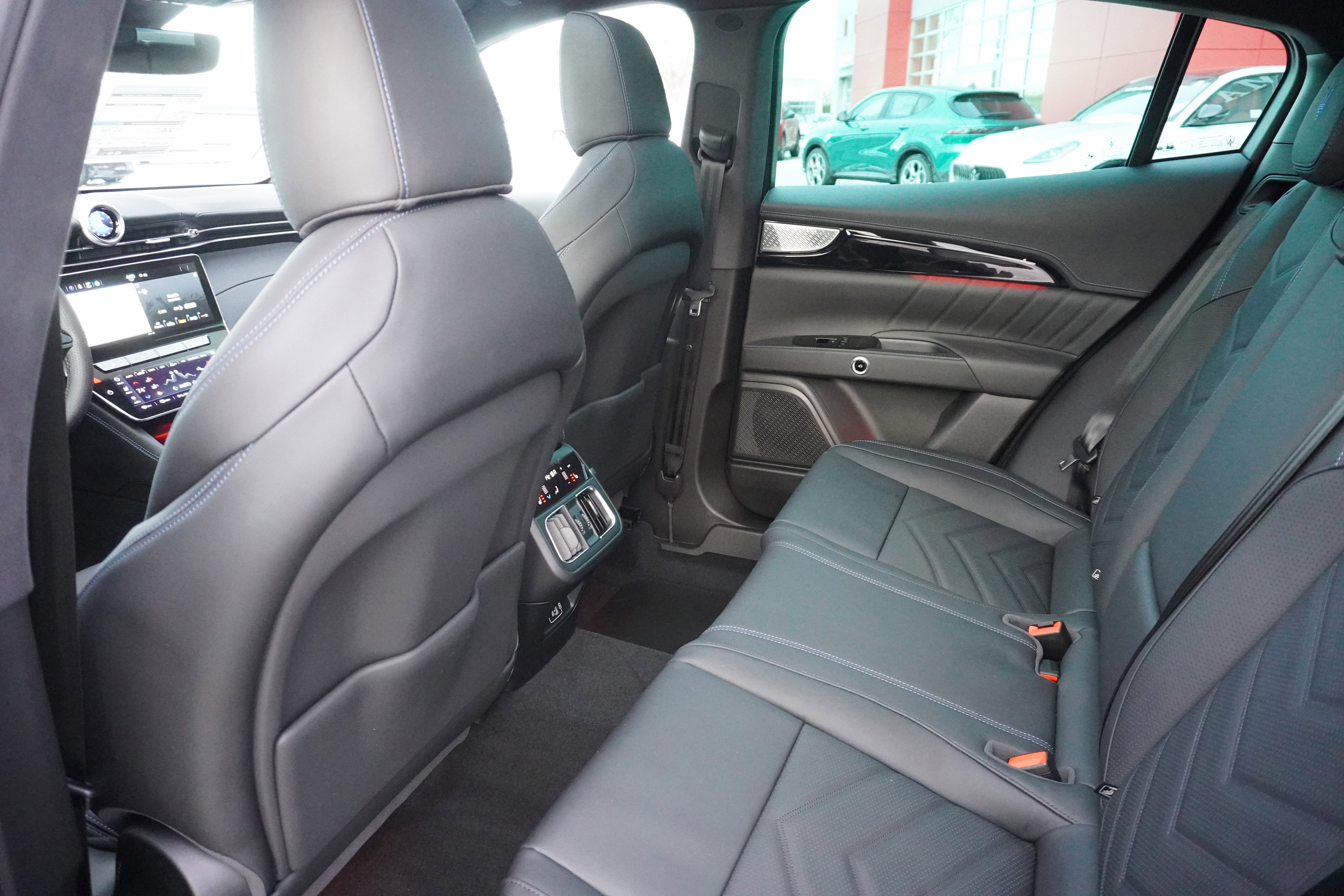 New 2025 Maserati Grecale Modena image 39