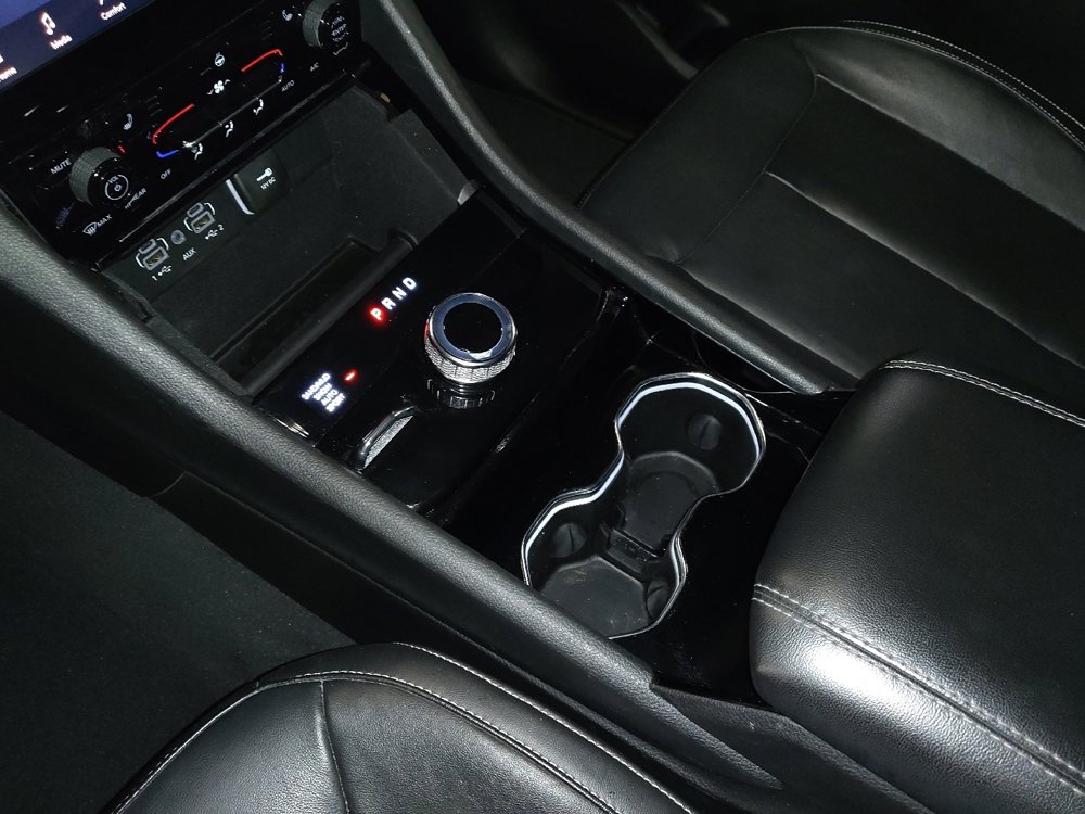 Used 2022 Jeep Grand Cherokee Limited image 26