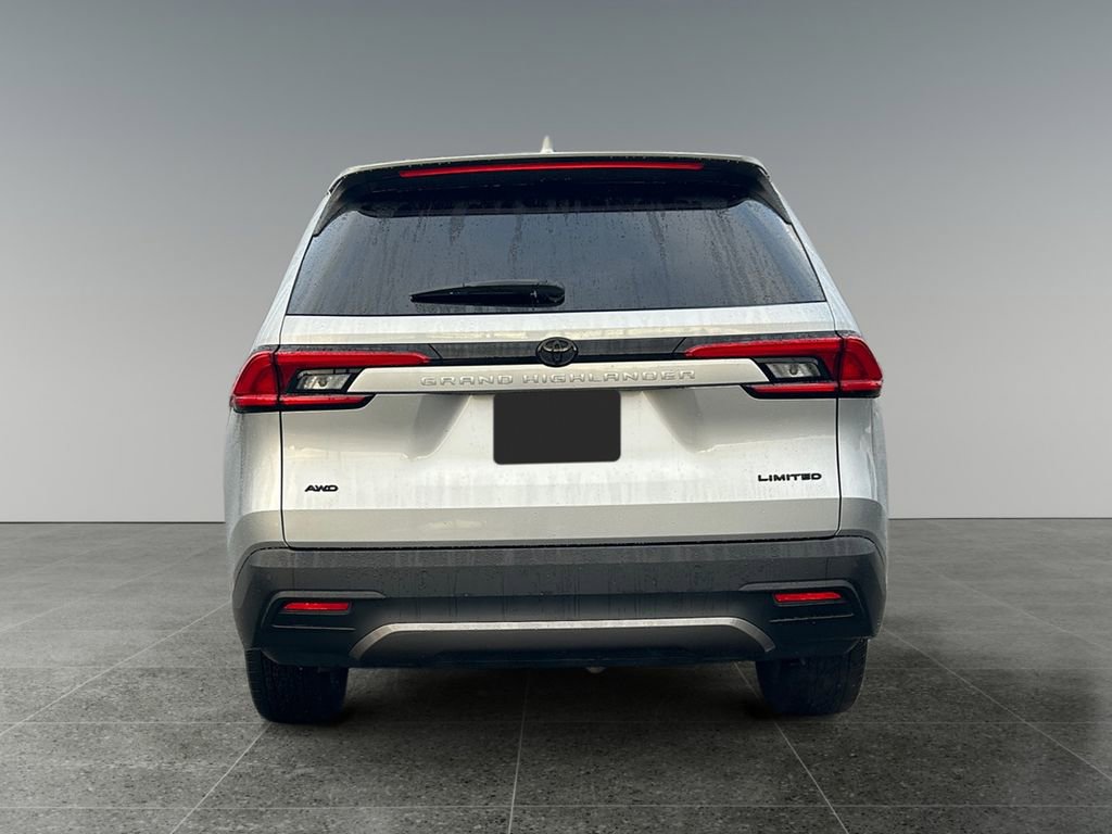 Used 2024 Toyota Grand Highlander Limited image 6