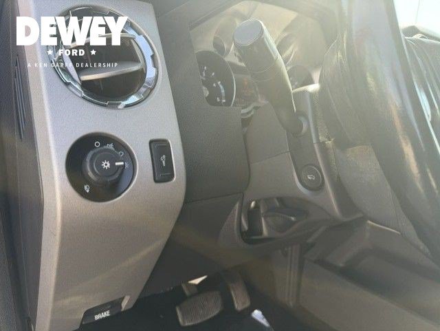 Used 2013 Ford F250 Lariat w/ Chrome Pkg AWD/4WD image 14