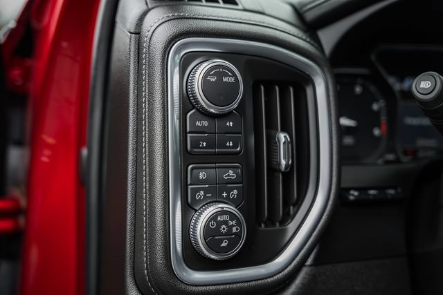 Used 2022 GMC Sierra 3500 Denali w/ Denali Ultimate Package AWD/4WD image 50