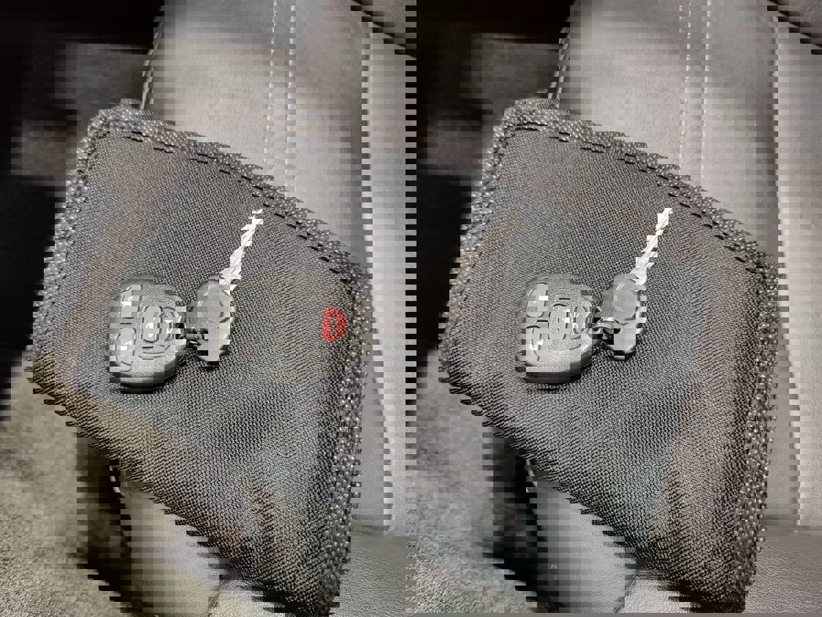 Used 2007 Pontiac Solstice Convertible w/ Premium Package image 33