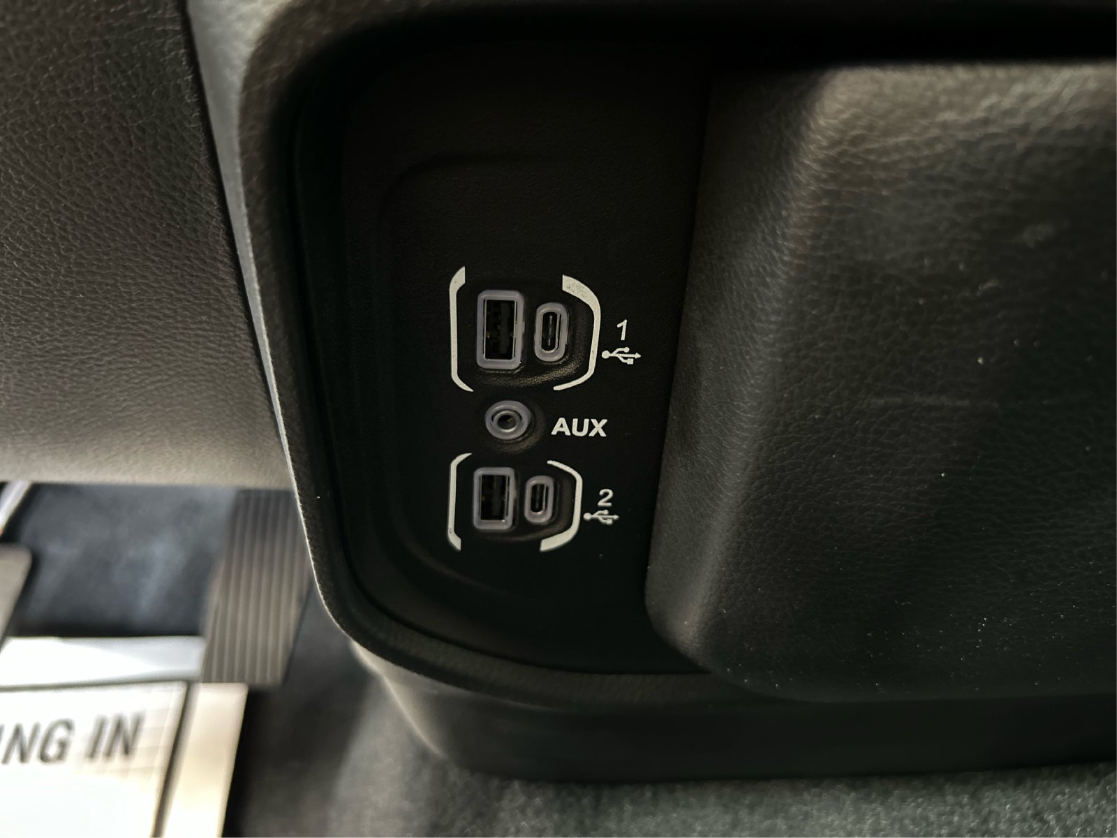 New 2026 RAM 1500 Tradesman AWD/4WD image 32