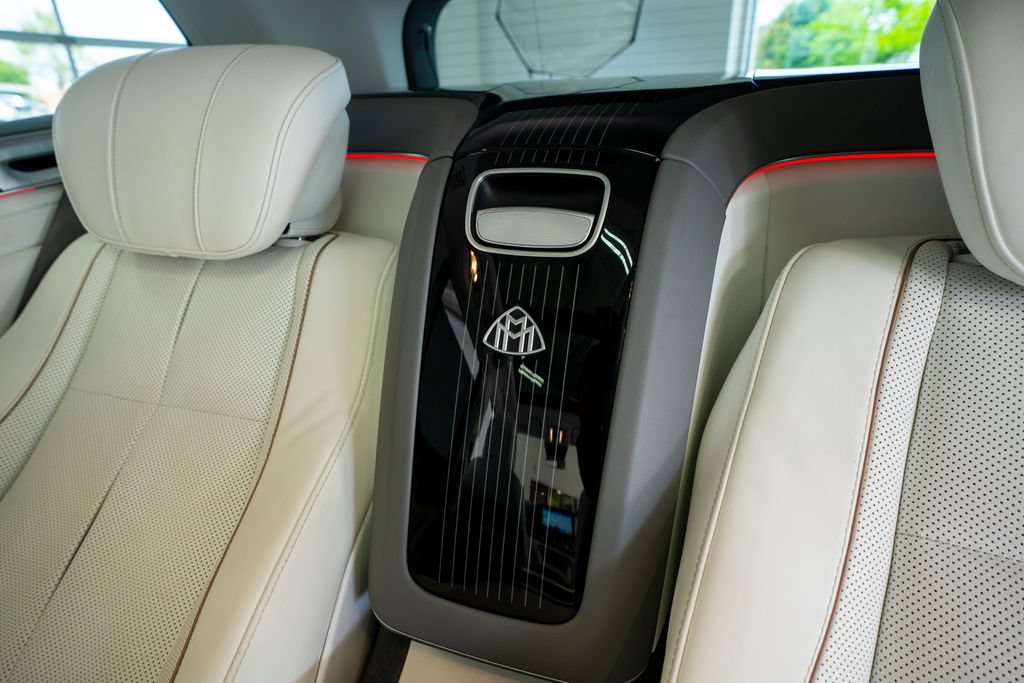 Used 2023 Mercedes-Benz Maybach GLS 600 4MATIC image 45