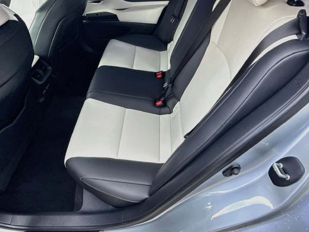 Used 2023 Lexus ES 350 F Sport w/ Accessory Package (Z1) FWD image 28