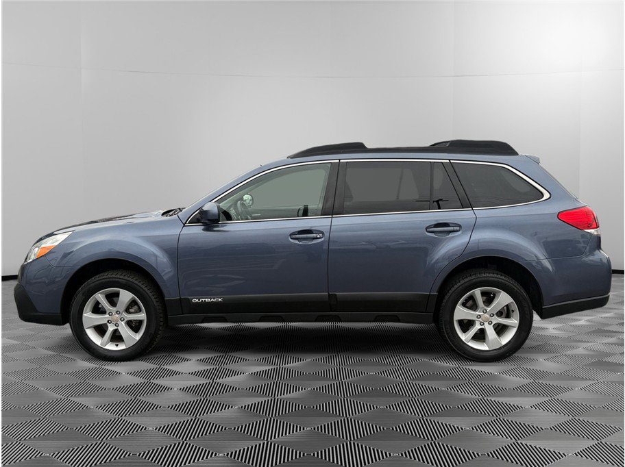 Used 2014 Subaru Outback 2.5i Premium image 2