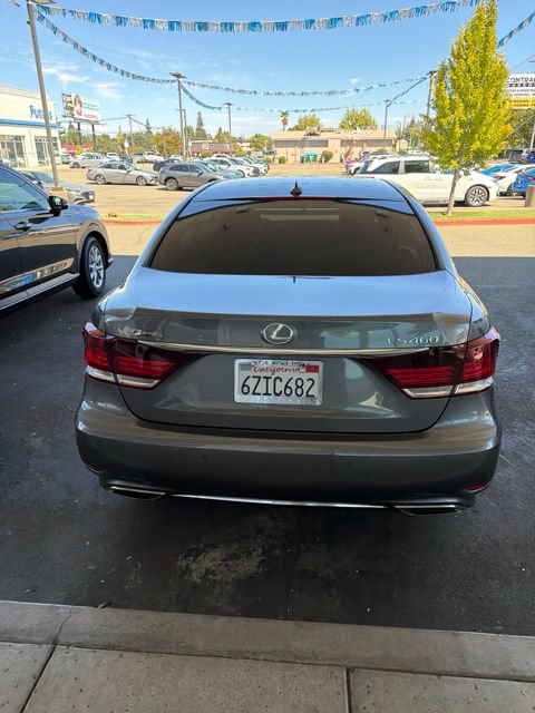Used 2013 Lexus LS 460 w/ F-Sport Pkg RWD image 4