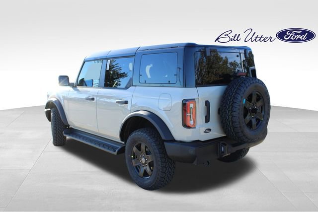 New 2025 Ford Bronco Outer Banks image 4