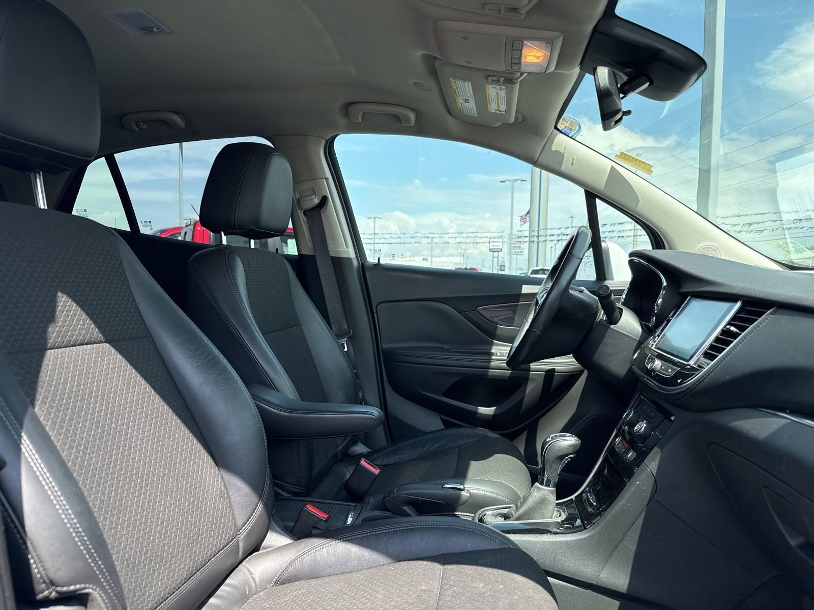 Used 2017 Buick Encore Sport Touring AWD/4WD image 7