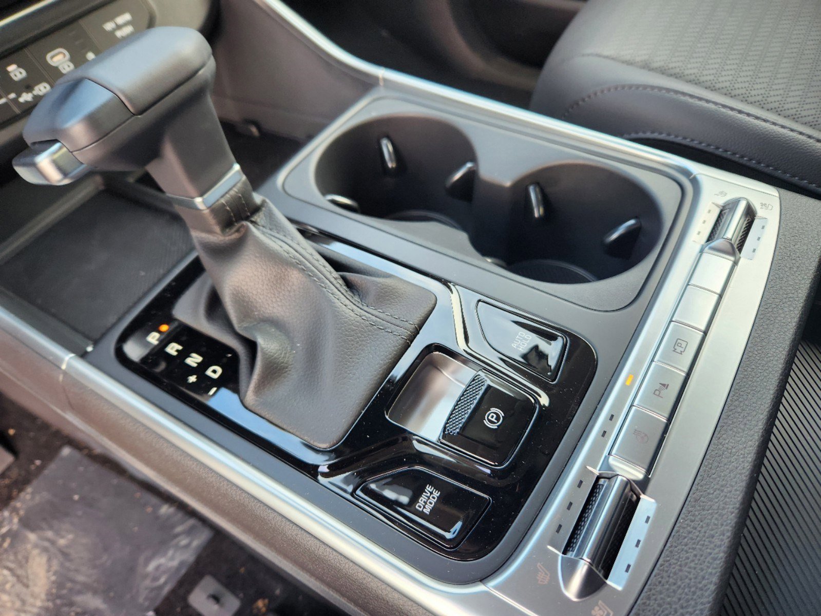 New 2025 Kia Carnival SX Prestige image 25