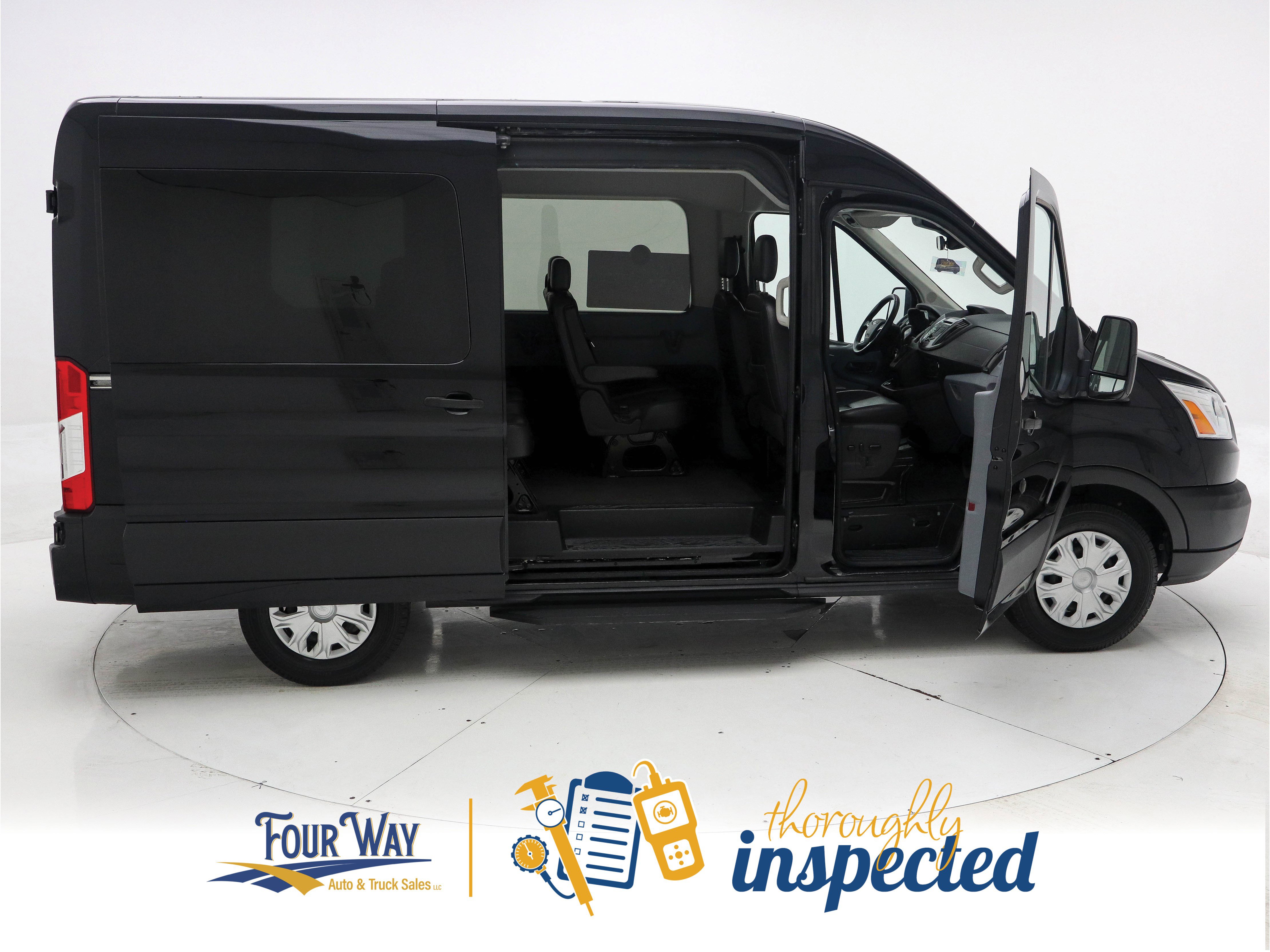 Used 2019 Ford Transit 150 XLT image 3