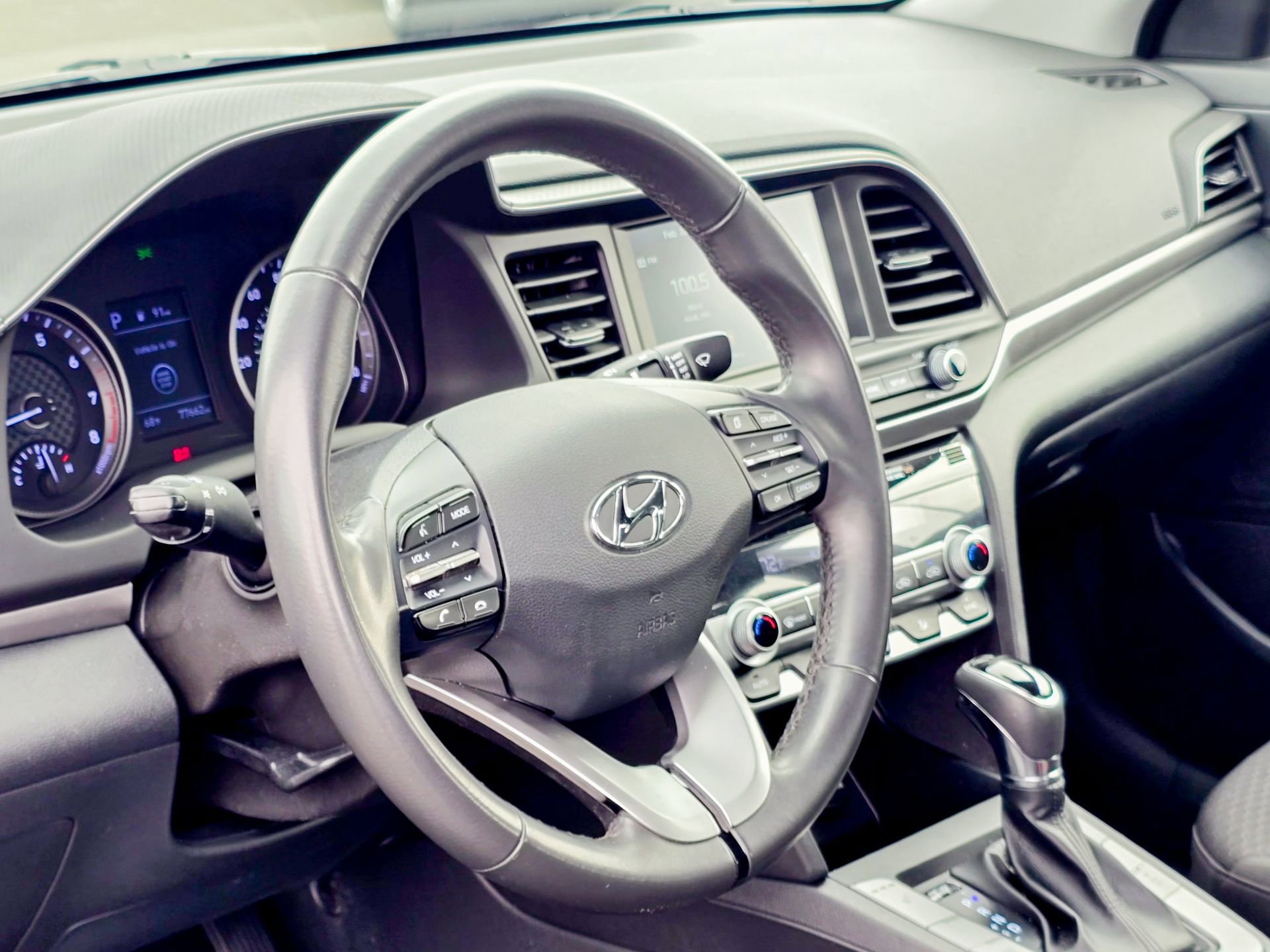 Used 2020 Hyundai Elantra ECO w/ Cargo Package (C1) image 7