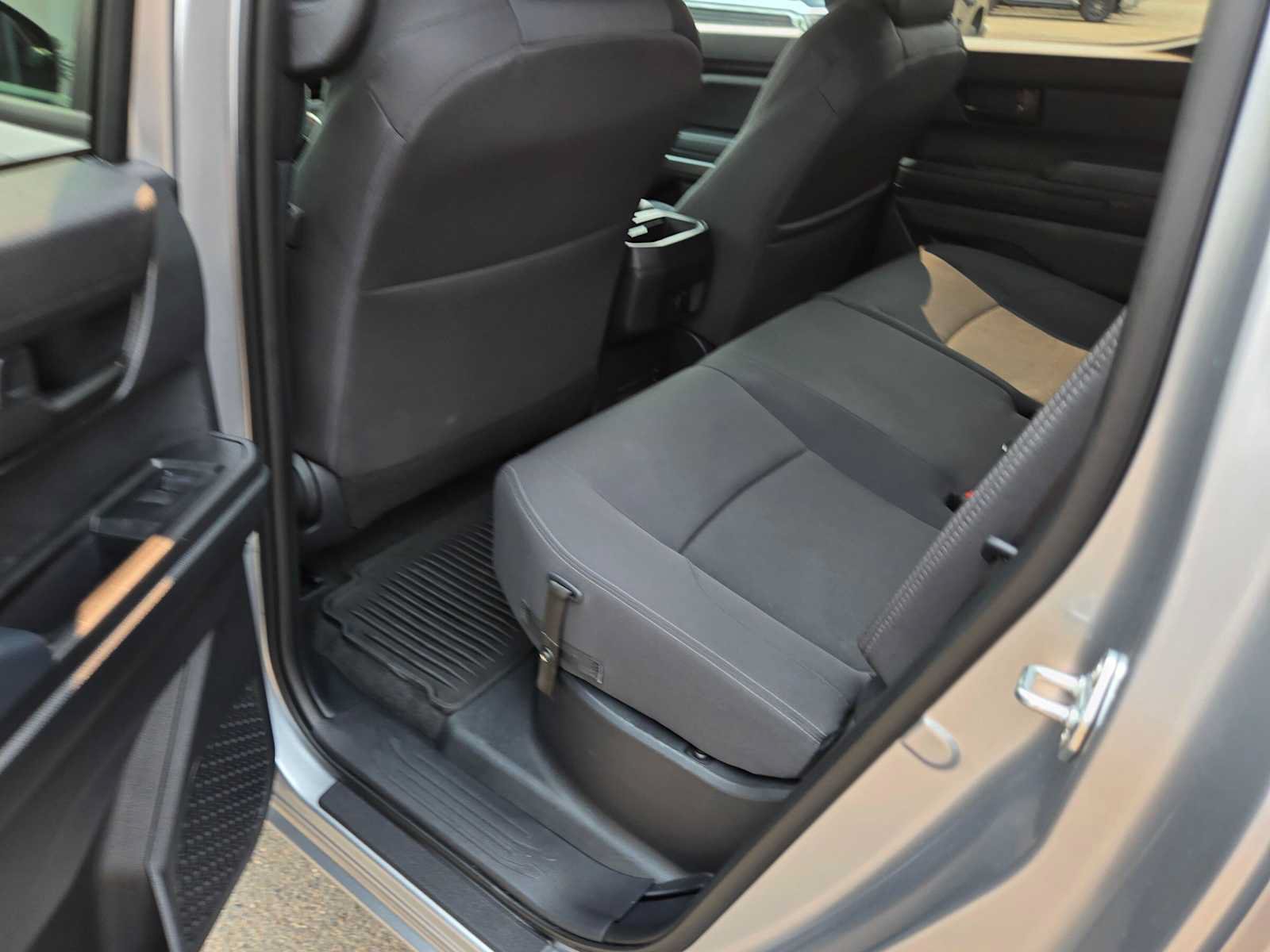 Certified 2026 Toyota Tacoma SR5 AWD/4WD image 17