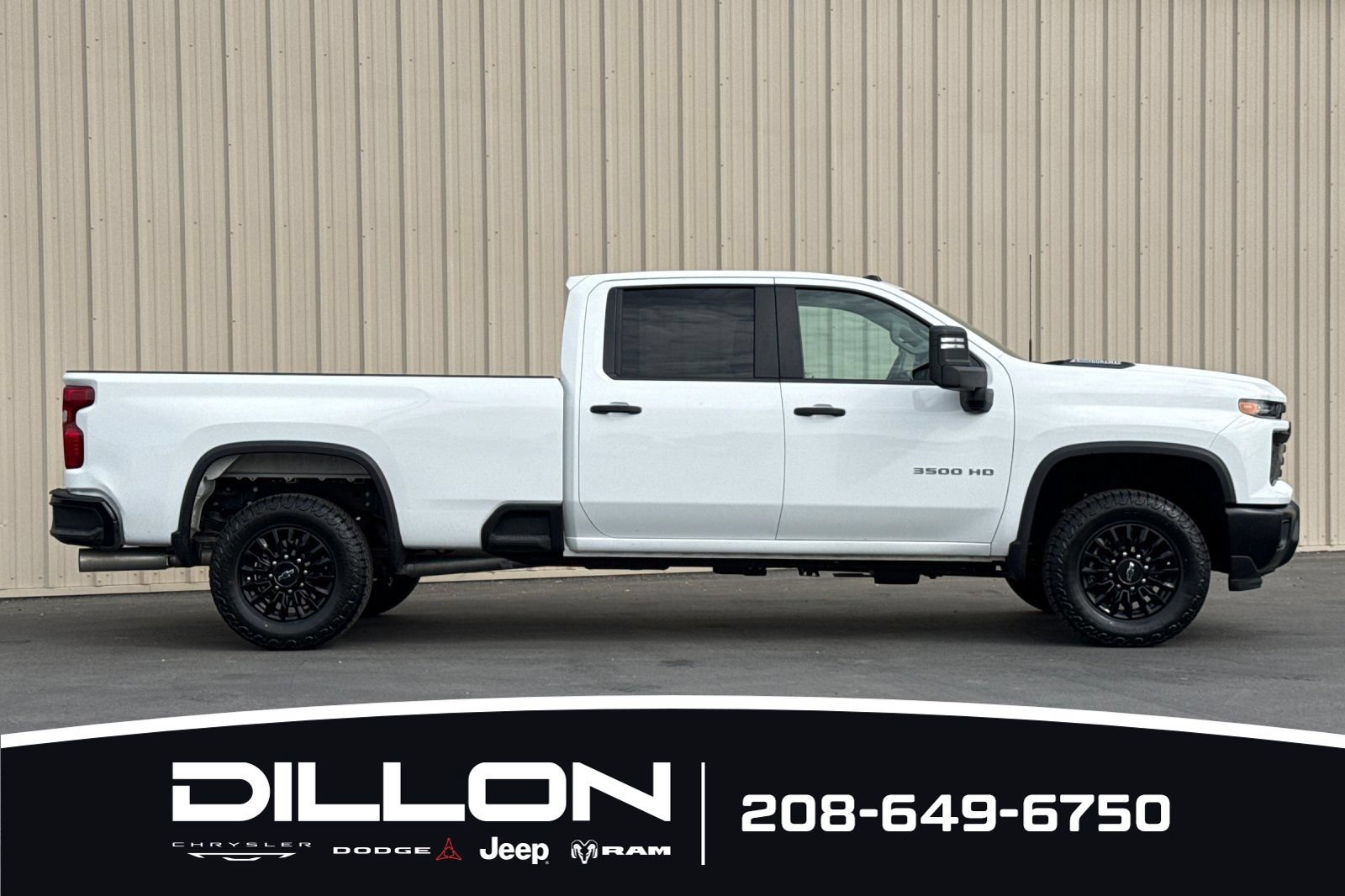 Used 2025 Chevrolet Silverado 3500 W/T AWD/4WD image 3
