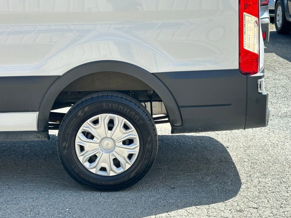 Used 2023 Ford Transit 350 XLT RWD image 34