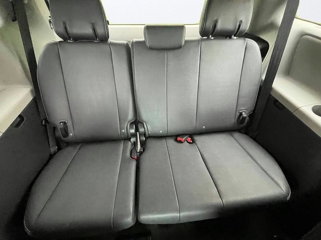 Used 2016 Toyota Sienna SE w/ SE Preferred Package FWD image 26