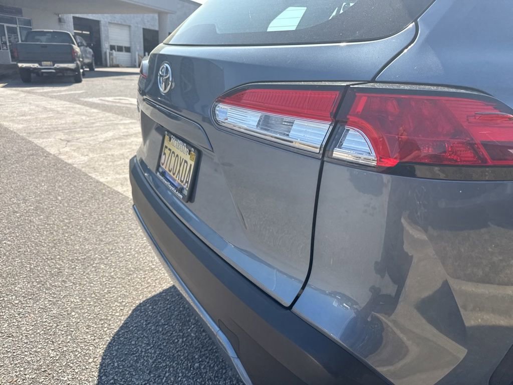 Used 2025 Toyota Corolla Cross L image 10