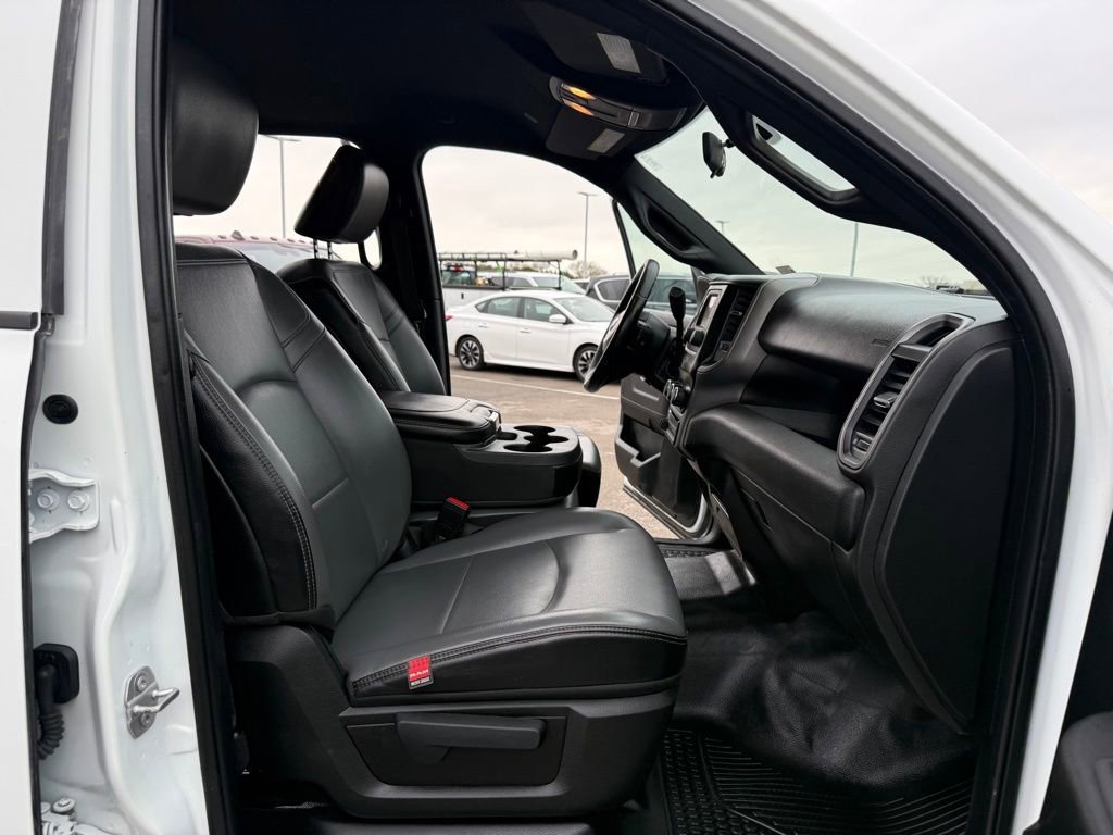 Used 2022 RAM 2500 Tradesman w/ Chrome Appearance Group image 16