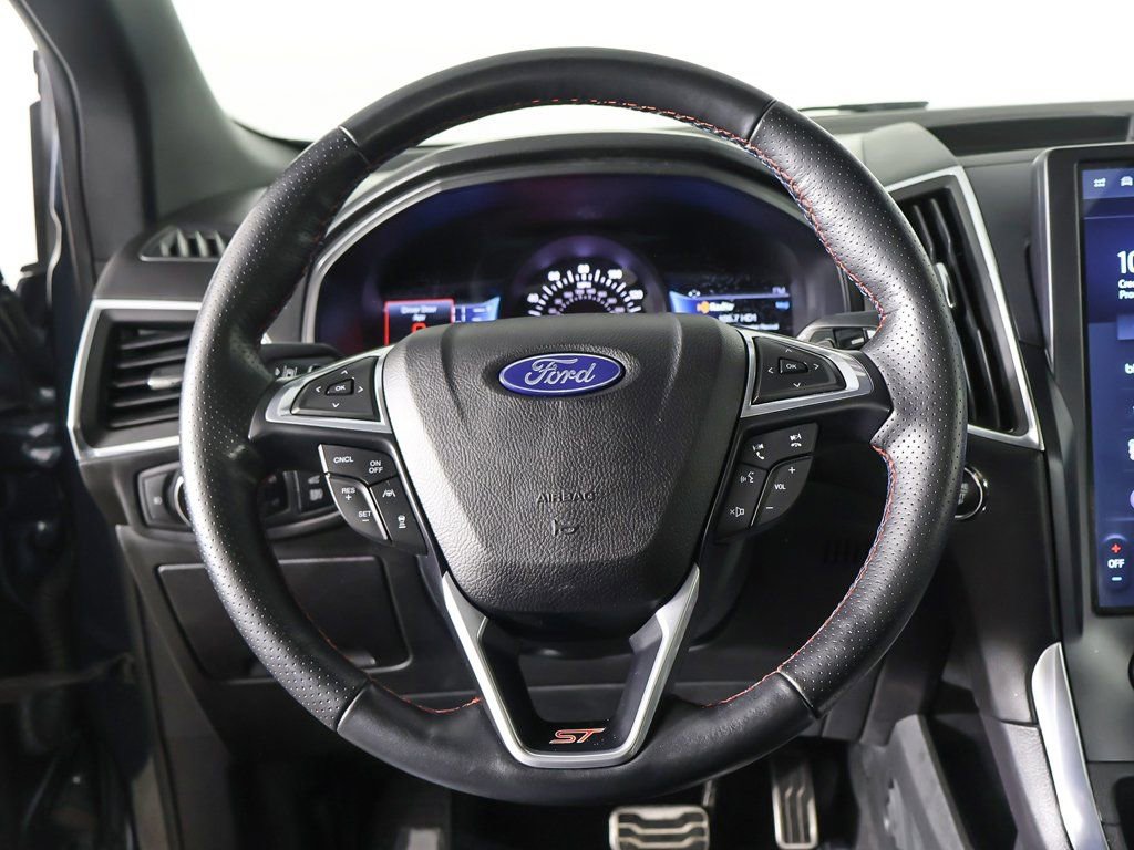 Used 2023 Ford Edge ST w/ Equipment Group 401A image 43