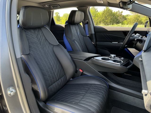 New 2026 Cadillac Optiq V w/ Magnus Launch Edition AWD/4WD image 24