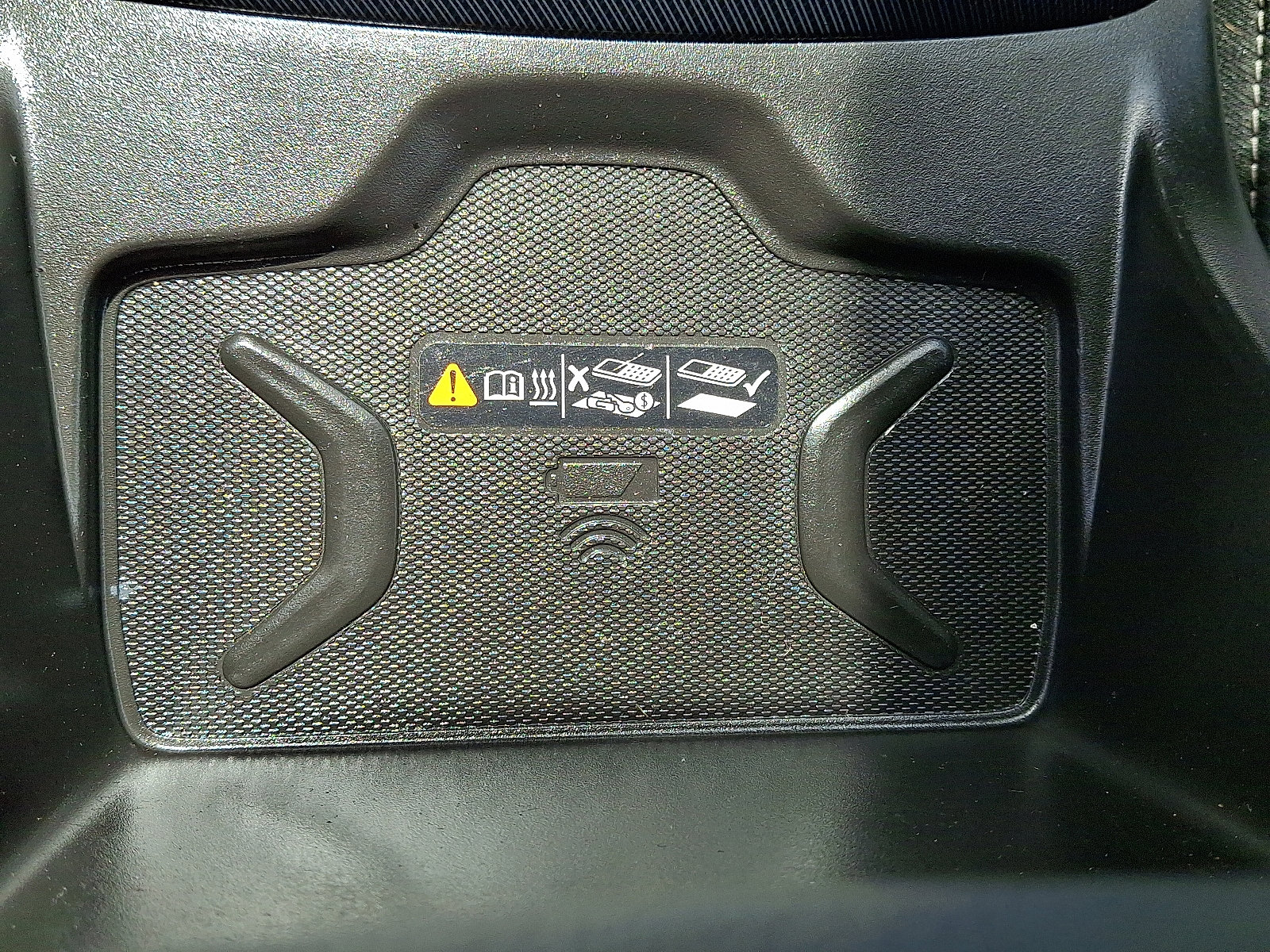 Used 2021 Chevrolet Colorado Z71 w/ Safety Package AWD/4WD image 25