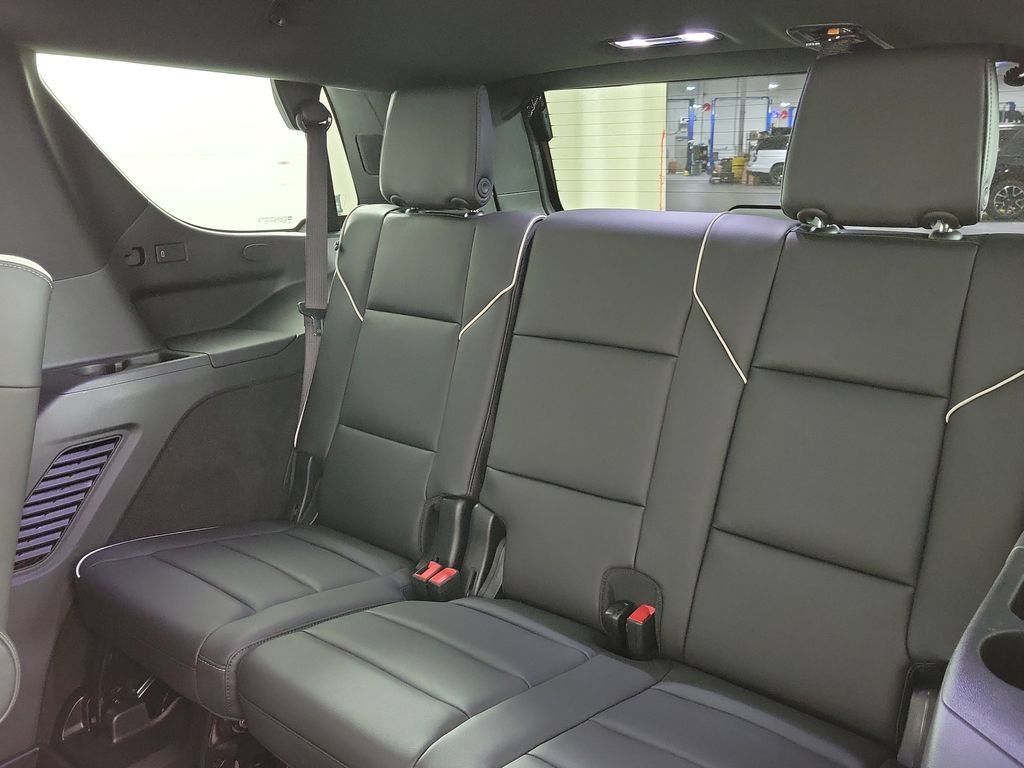 Certified 2026 Cadillac Escalade Luxury w/ Touring Package AWD/4WD image 10