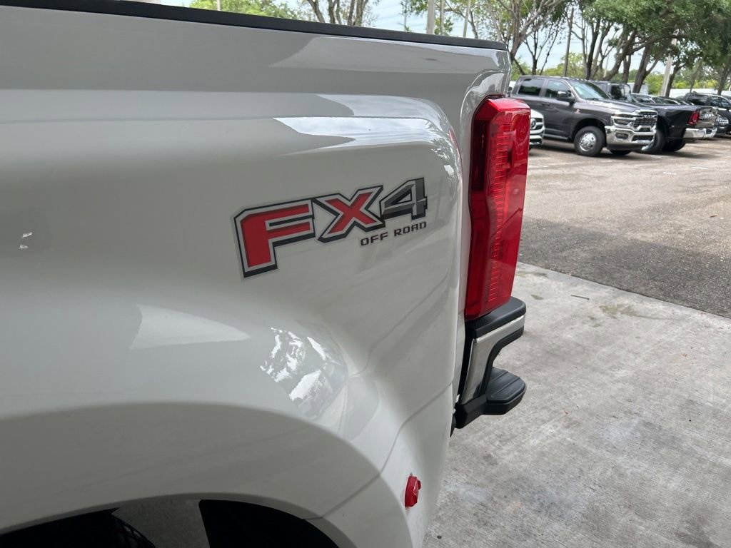 Used 2025 Ford F350 XL w/ XL Driver Assist Package AWD/4WD image 19
