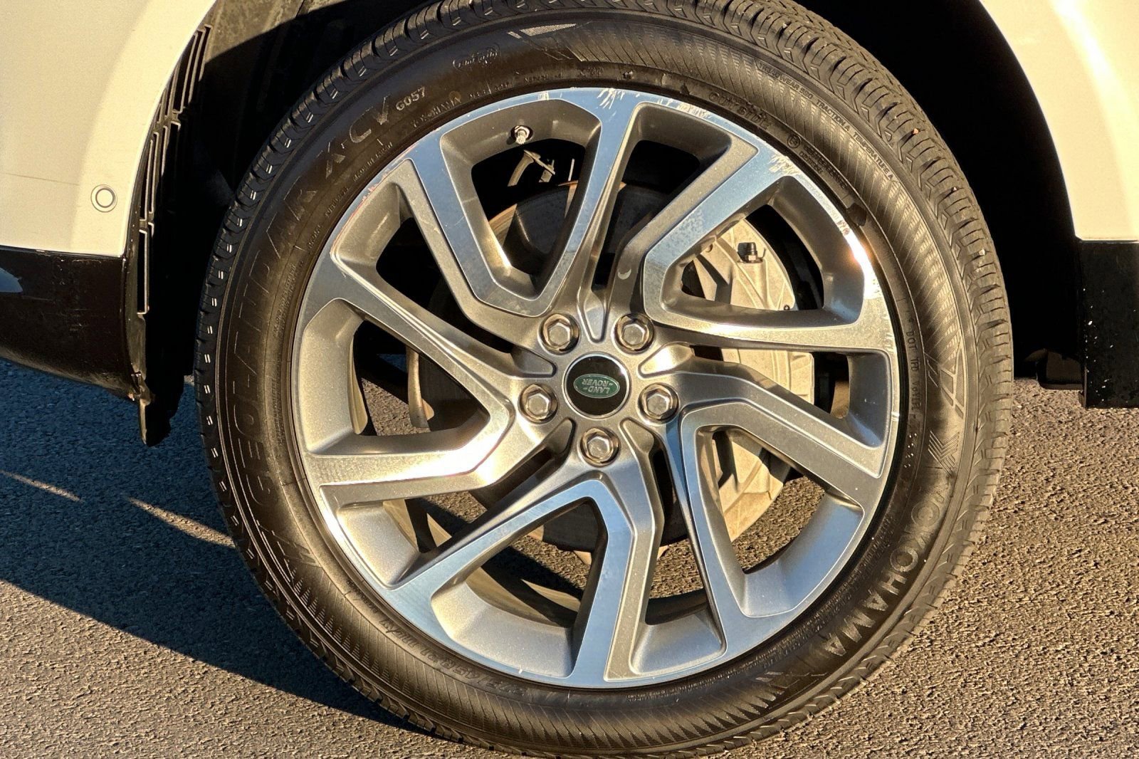 Used 2019 Land Rover Range Rover Sport HSE image 33