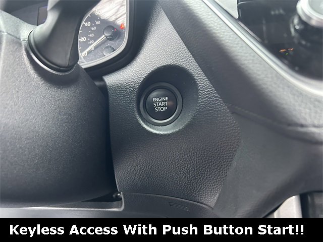 Used 2024 Toyota Corolla Cross LE image 5