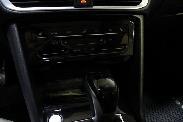 New 2026 Volkswagen Taos SE AWD/4WD image 12