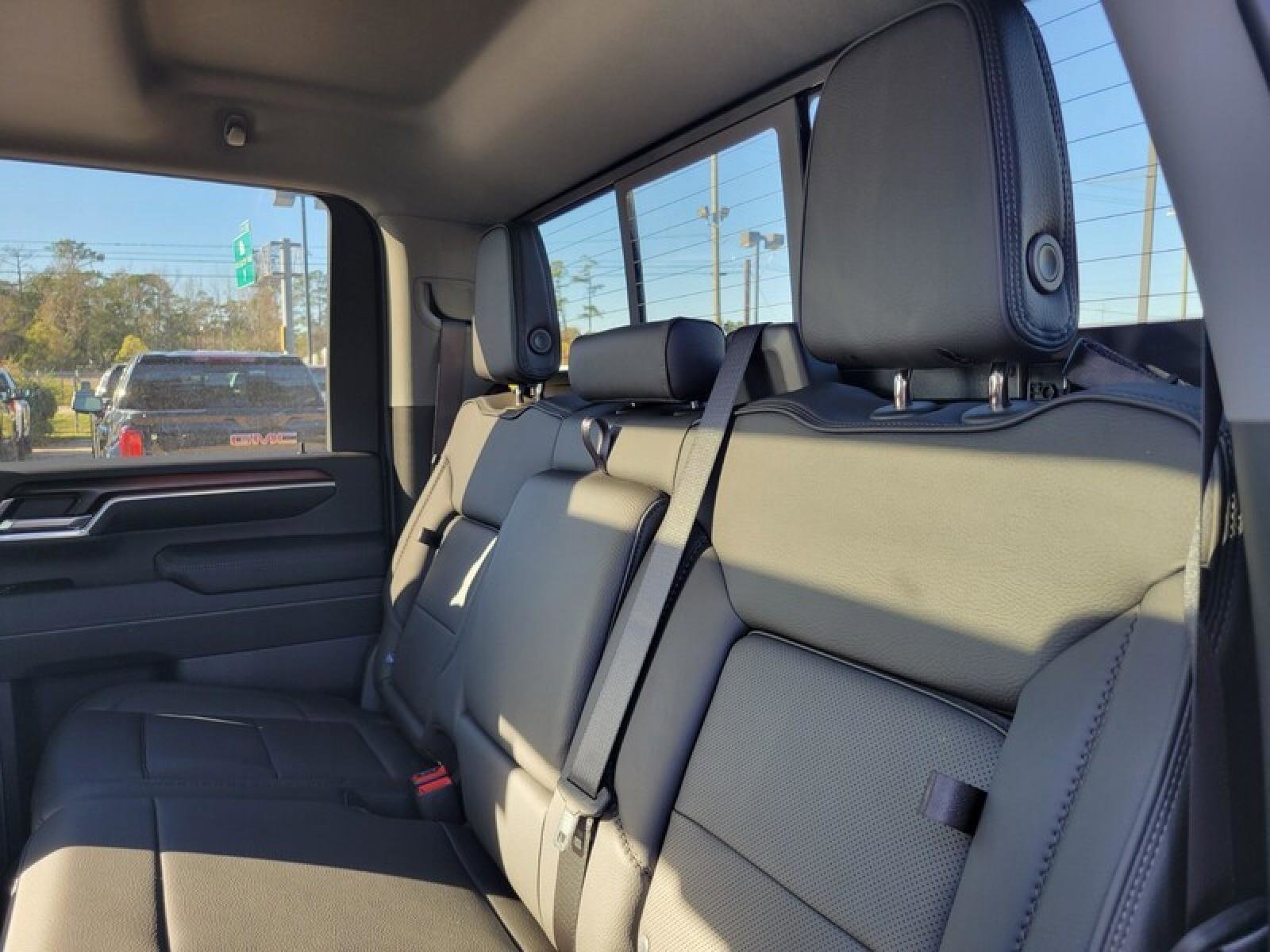 New 2026 GMC Sierra 2500 Denali w/ Denali Reserve Package image 26