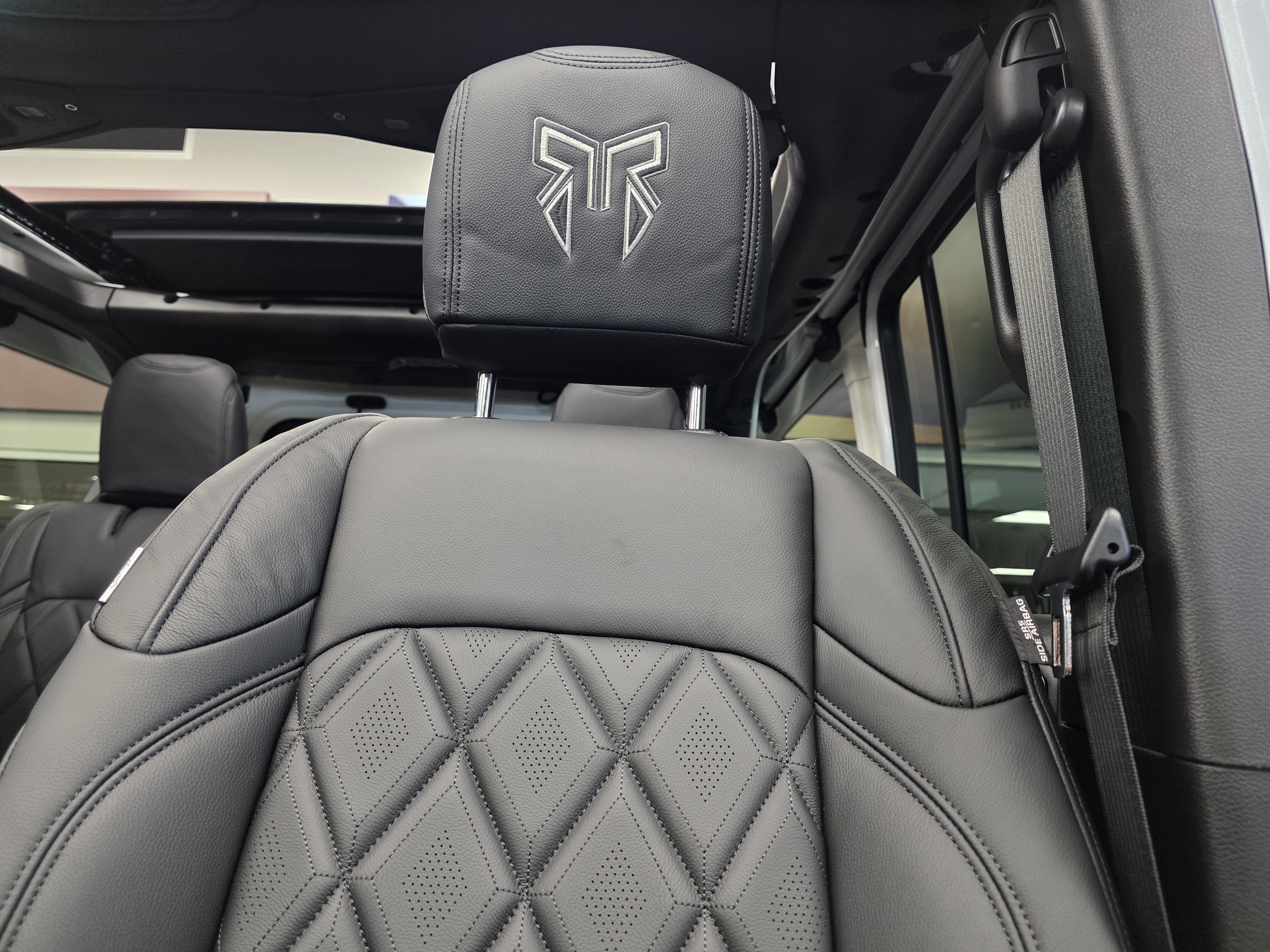 New 2025 Jeep Wrangler Unlimited Sport image 11