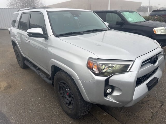 Used 2023 Toyota 4Runner SR5 Premium image 4