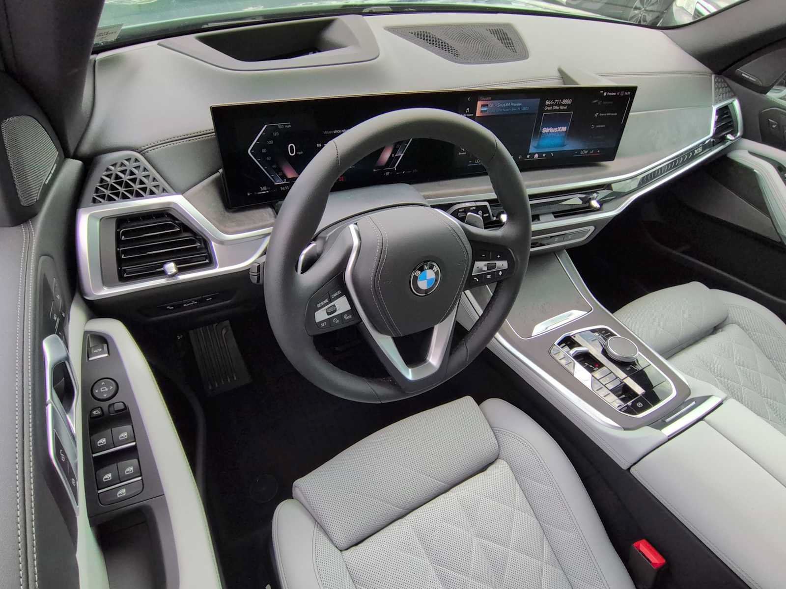 Used 2024 BMW X5 xDrive40i w/ Premium Package AWD/4WD image 10