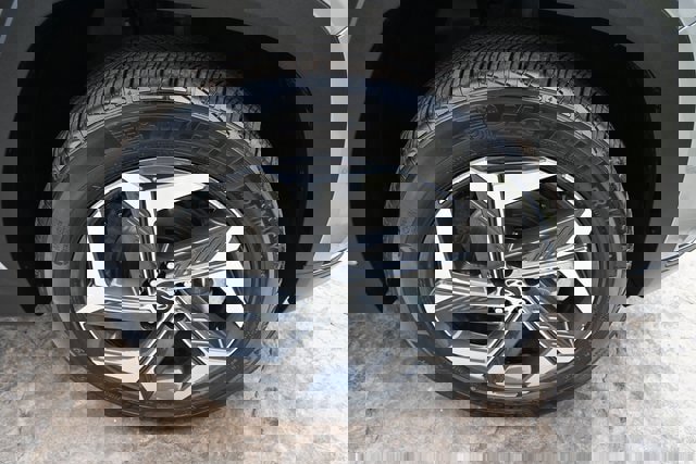 Used 2024 Hyundai Tucson Limited image 11