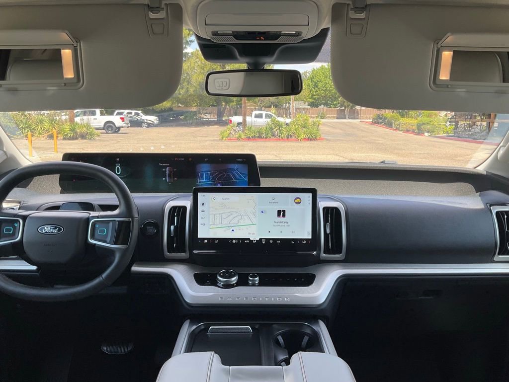 Used 2025 Ford Expedition Max Active AWD/4WD image 40