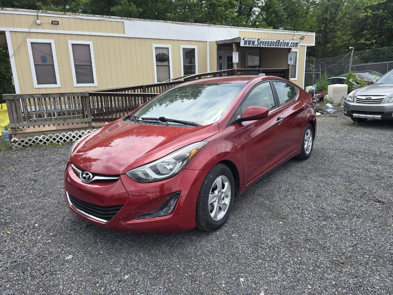 Used 2015 Hyundai Elantra SE FWD image 3