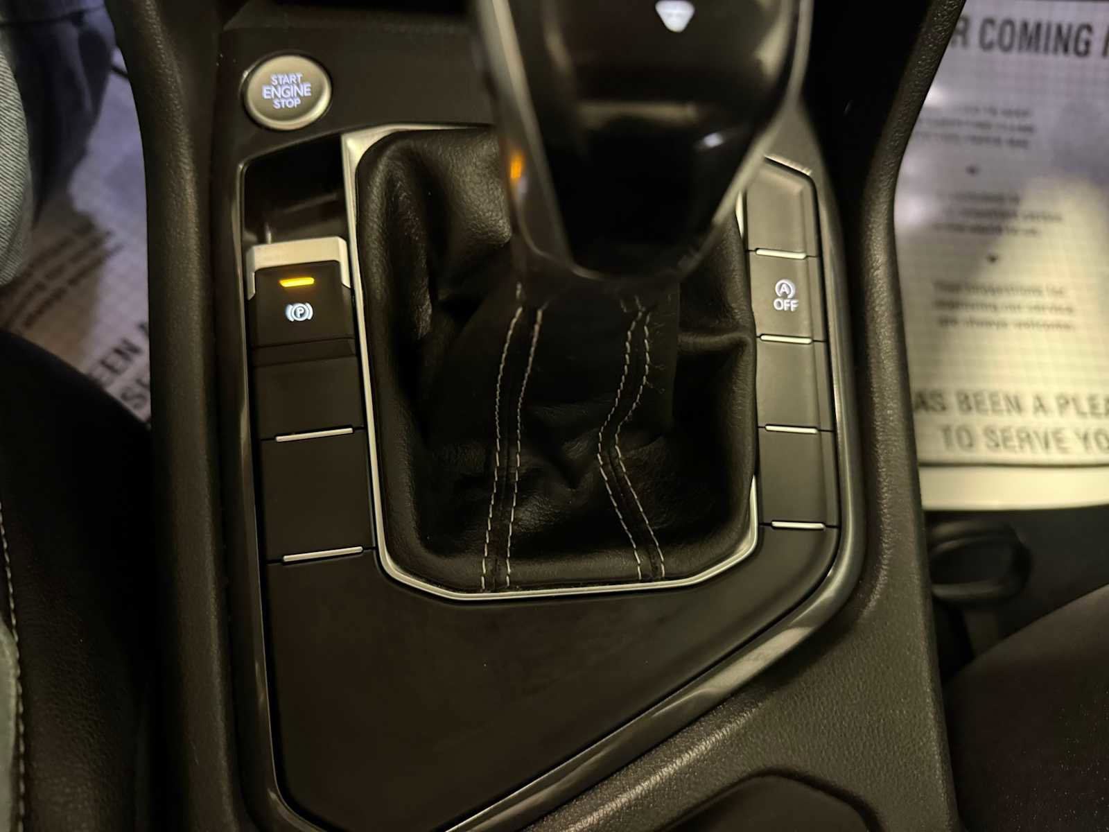 Certified 2022 Volkswagen Tiguan SE FWD image 35