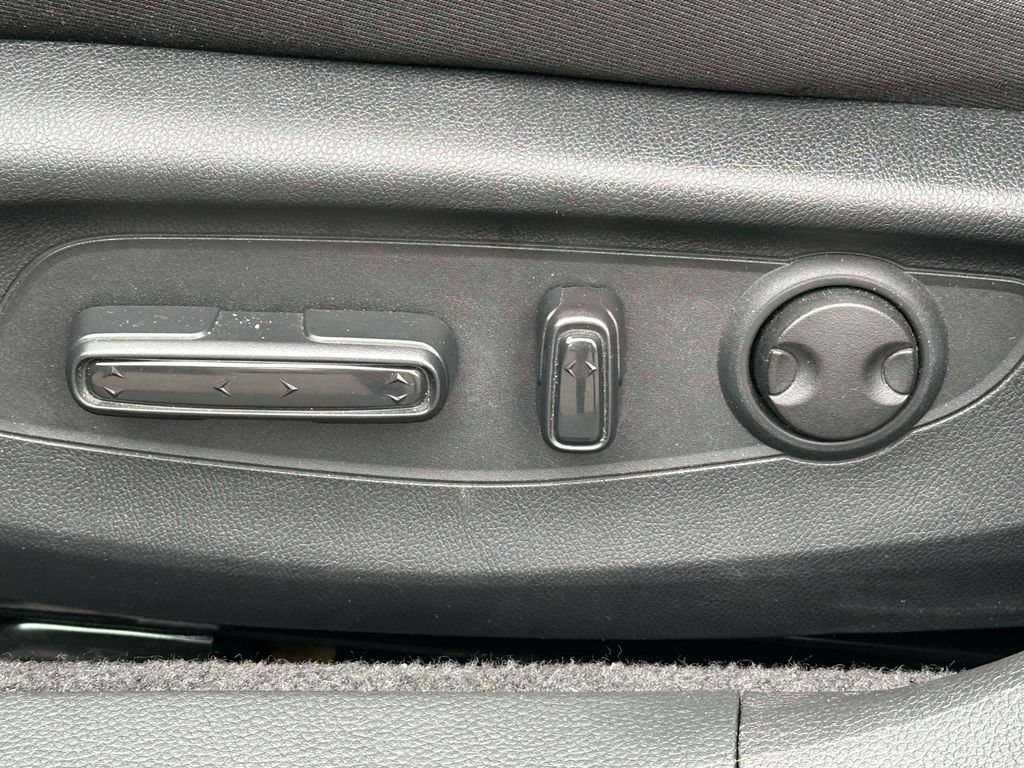Certified 2023 Honda Accord EX image 15