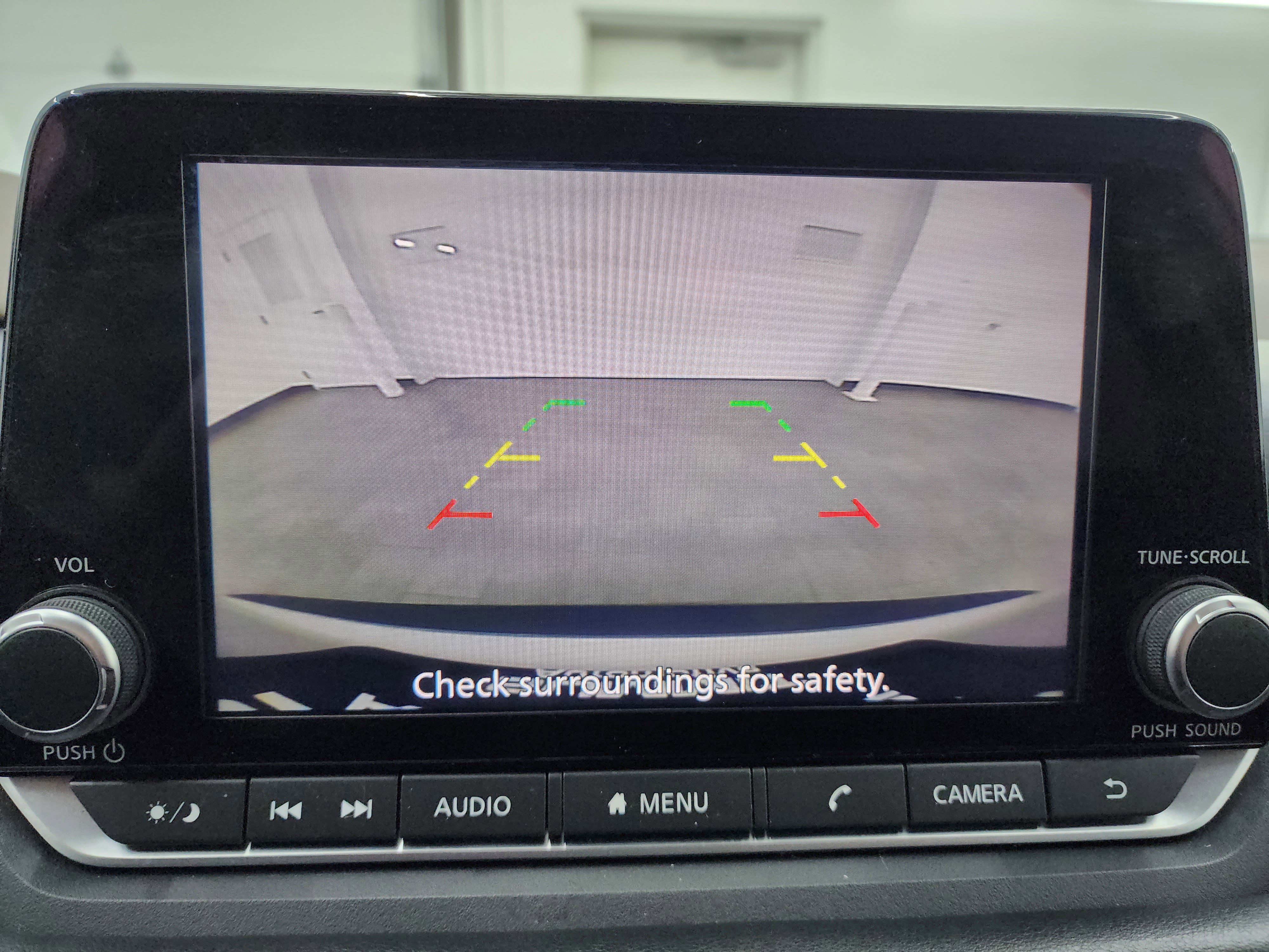 Used 2023 Nissan Rogue SV image 14