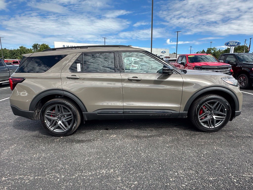 New 2027 Ford Explorer ST-Line w/ Premium Package AWD/4WD image 4